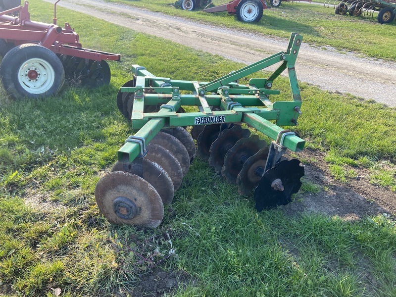 Tillage - Discs  Frontier DH180 Disc - 5' Photo